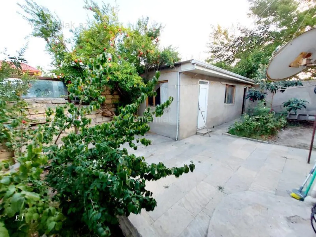 Satılır 3 otaqlı həyət evi 100 m²
