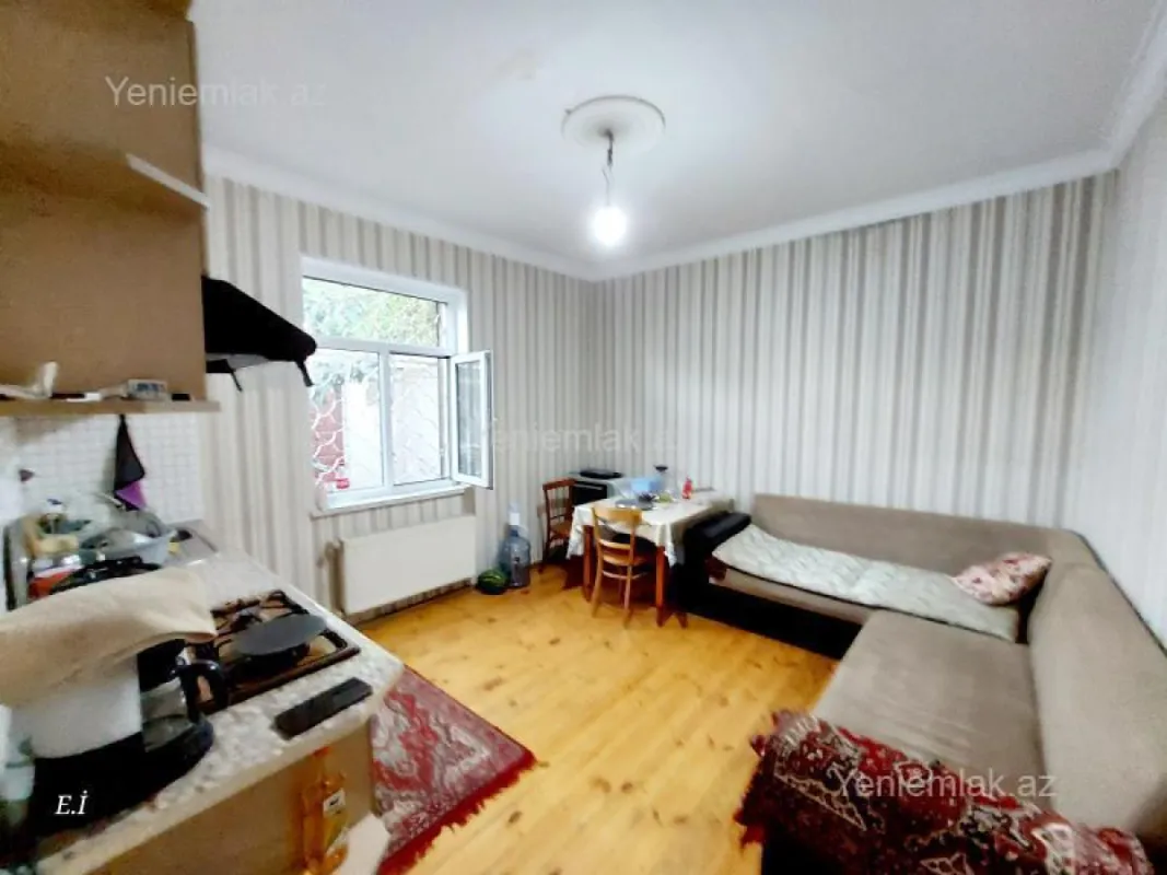 Satılır 3 otaqlı həyət evi 100 m²