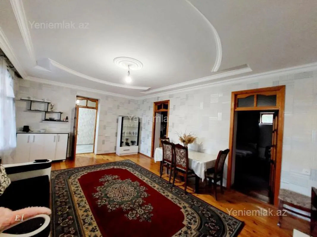 Satılır 3 otaqlı həyət evi 100 m²