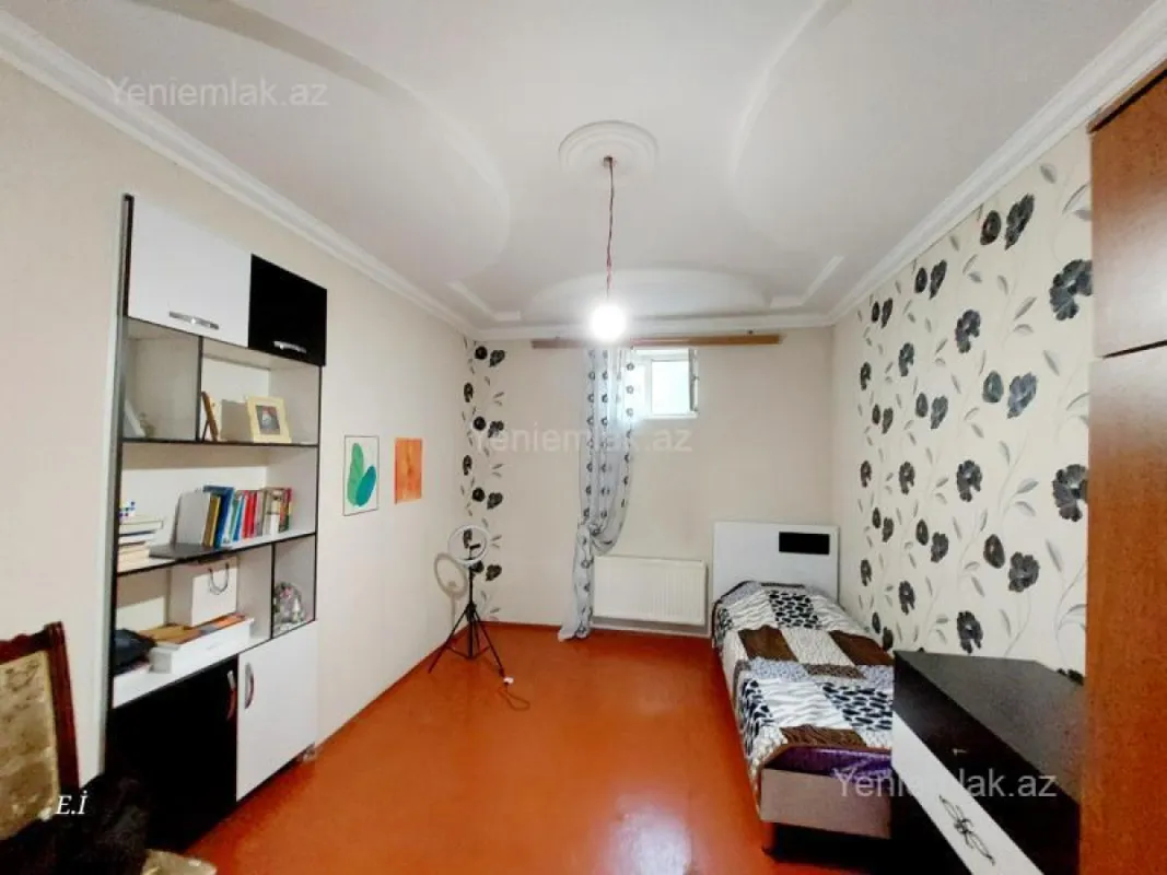 Satılır 3 otaqlı həyət evi 100 m²