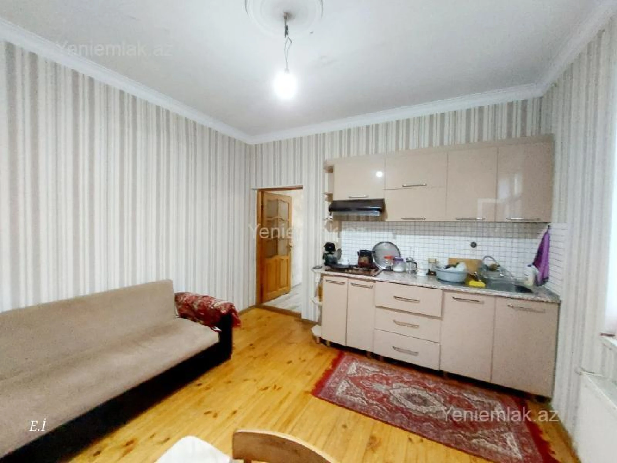 Satılır 3 otaqlı həyət evi 100 m²