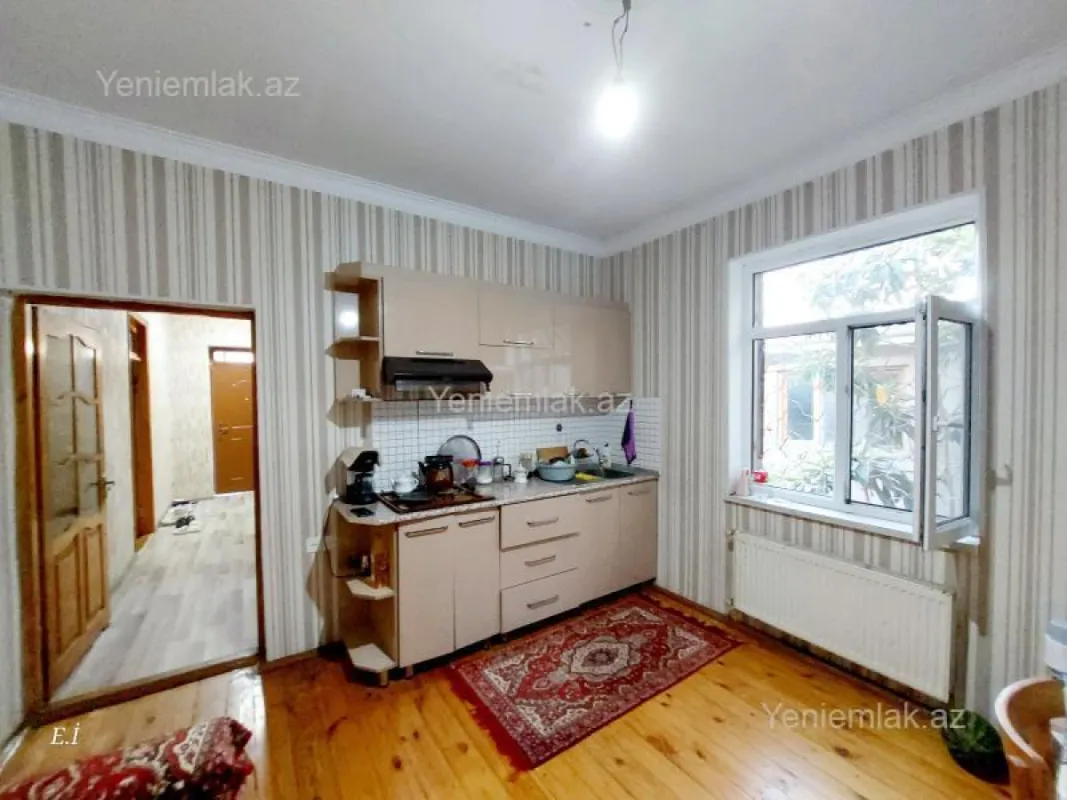 Satılır 3 otaqlı həyət evi 100 m²