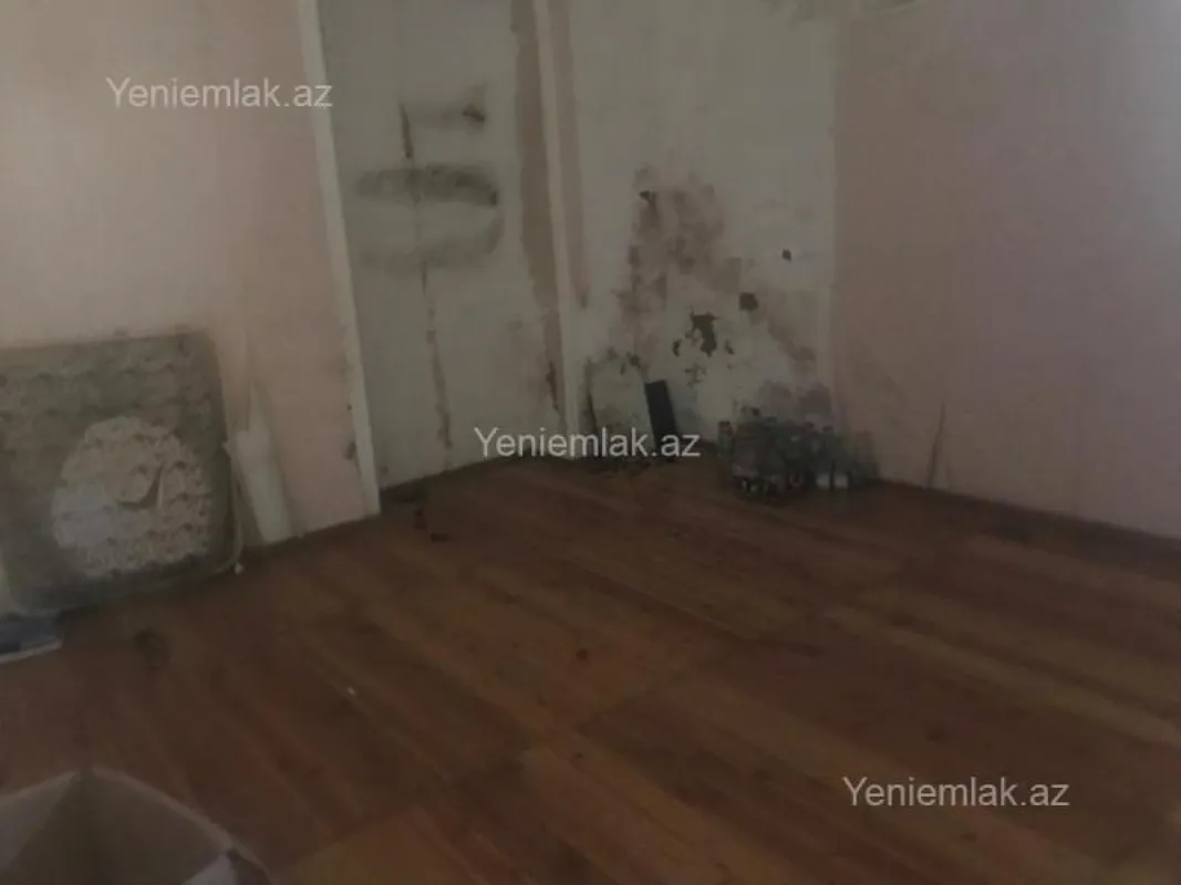 Satılır 4 otaqlı həyət evi 203 m²