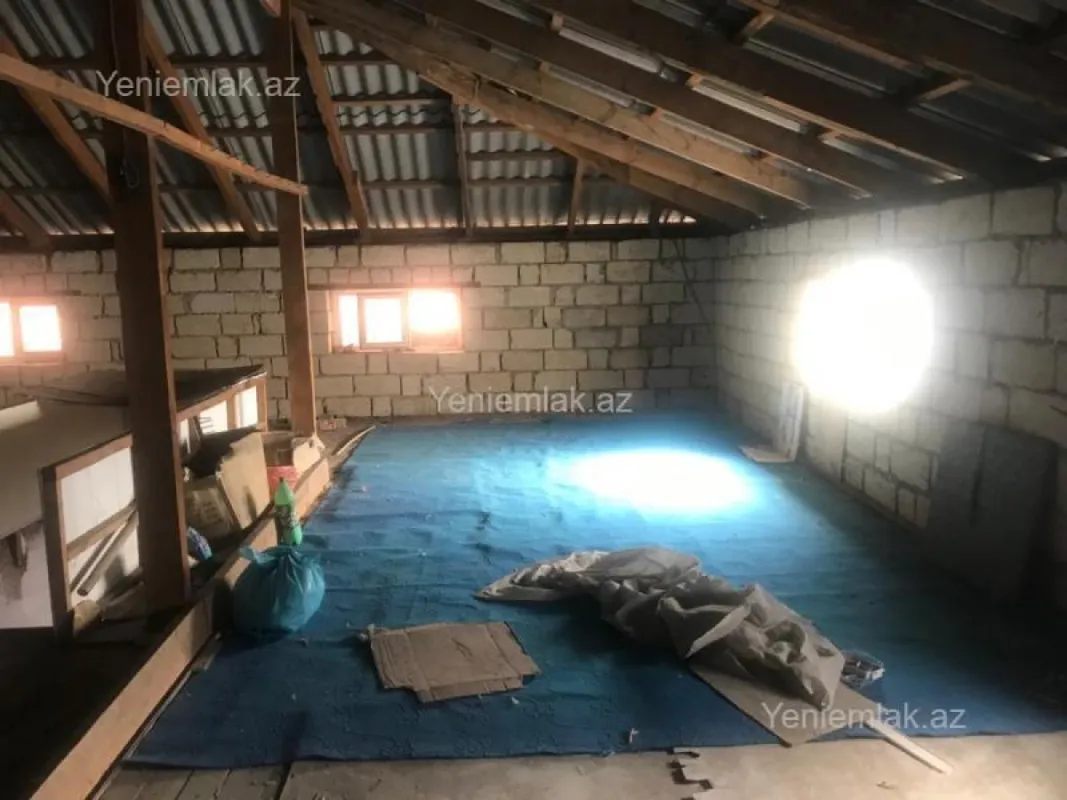 Satılır 4 otaqlı həyət evi 203 m²