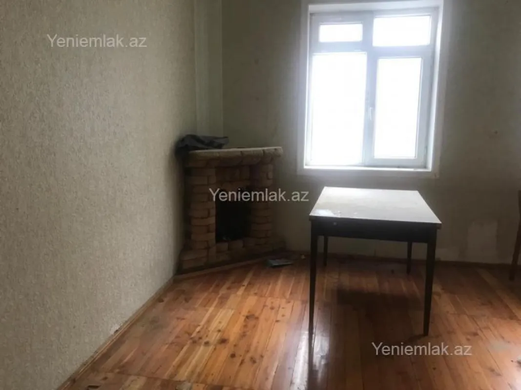 Satılır 4 otaqlı həyət evi 203 m²