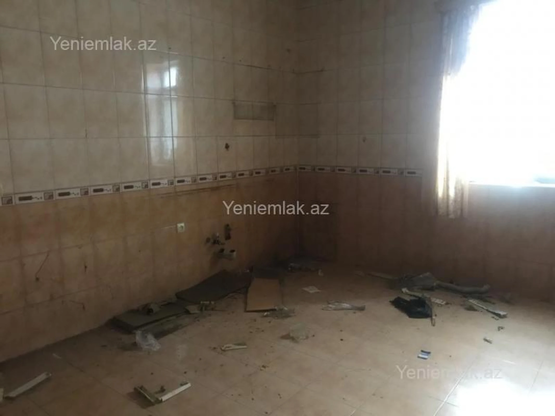 Satılır 4 otaqlı həyət evi 203 m²