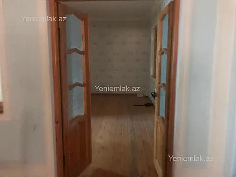 Satılır 4 otaqlı həyət evi 203 m²