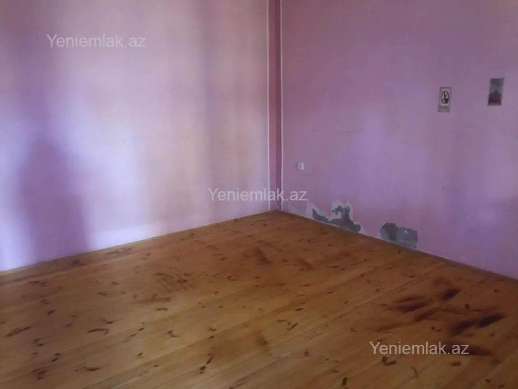 Satılır 6 otaqlı həyət evi 130 m²