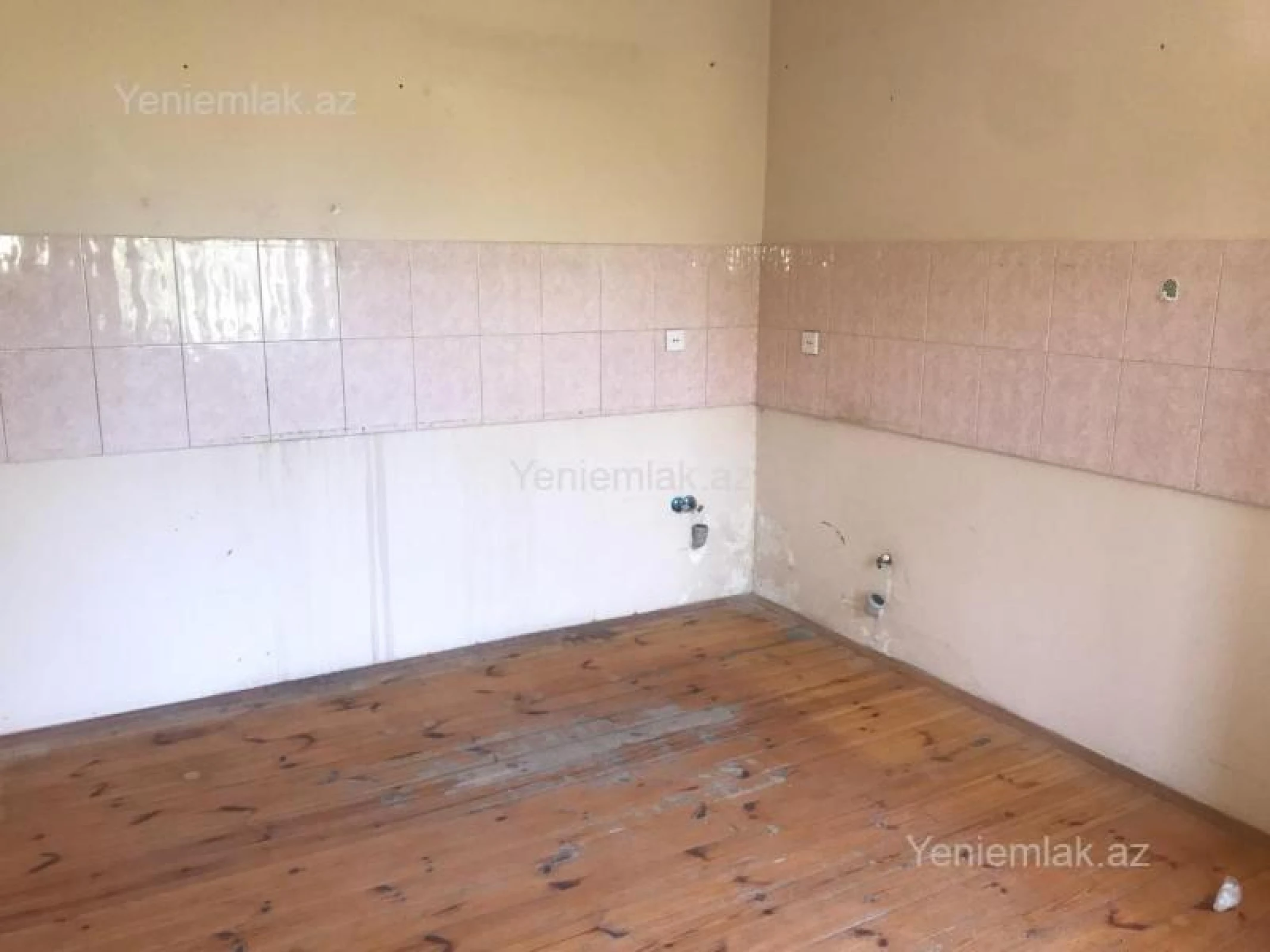 Satılır 6 otaqlı həyət evi 130 m²