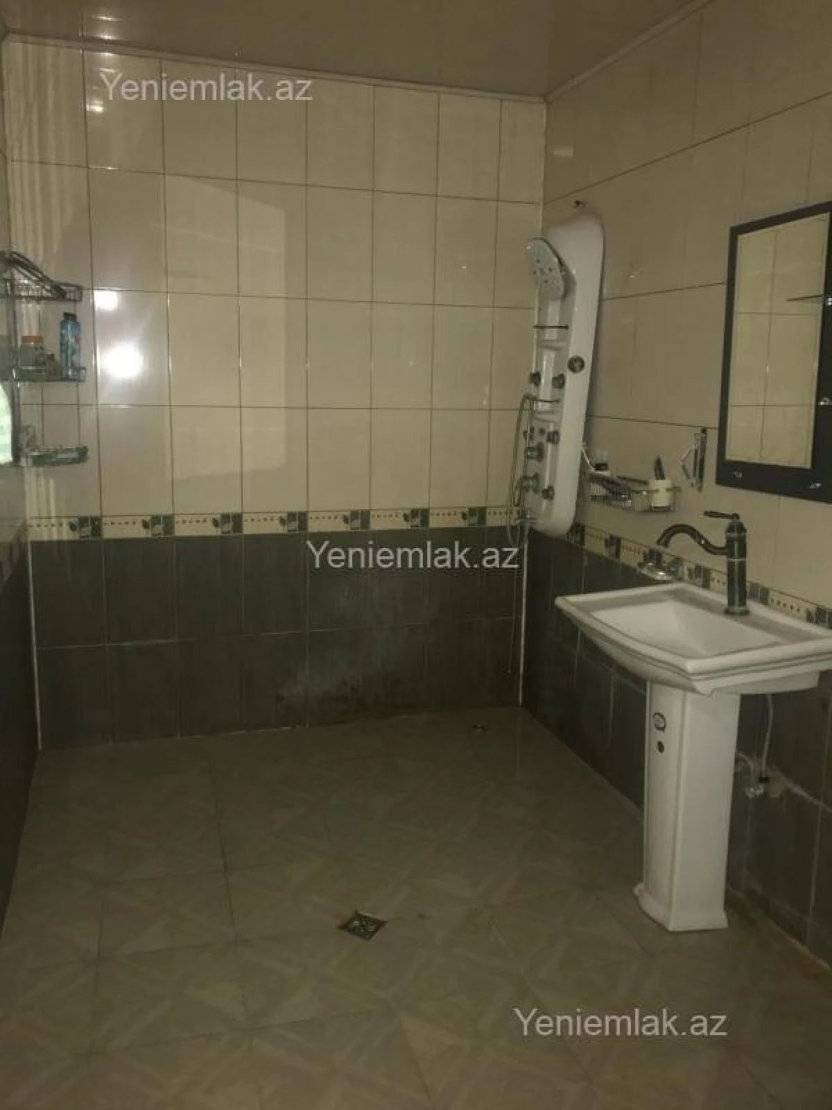 Satılır 6 otaqlı həyət evi 130 m²