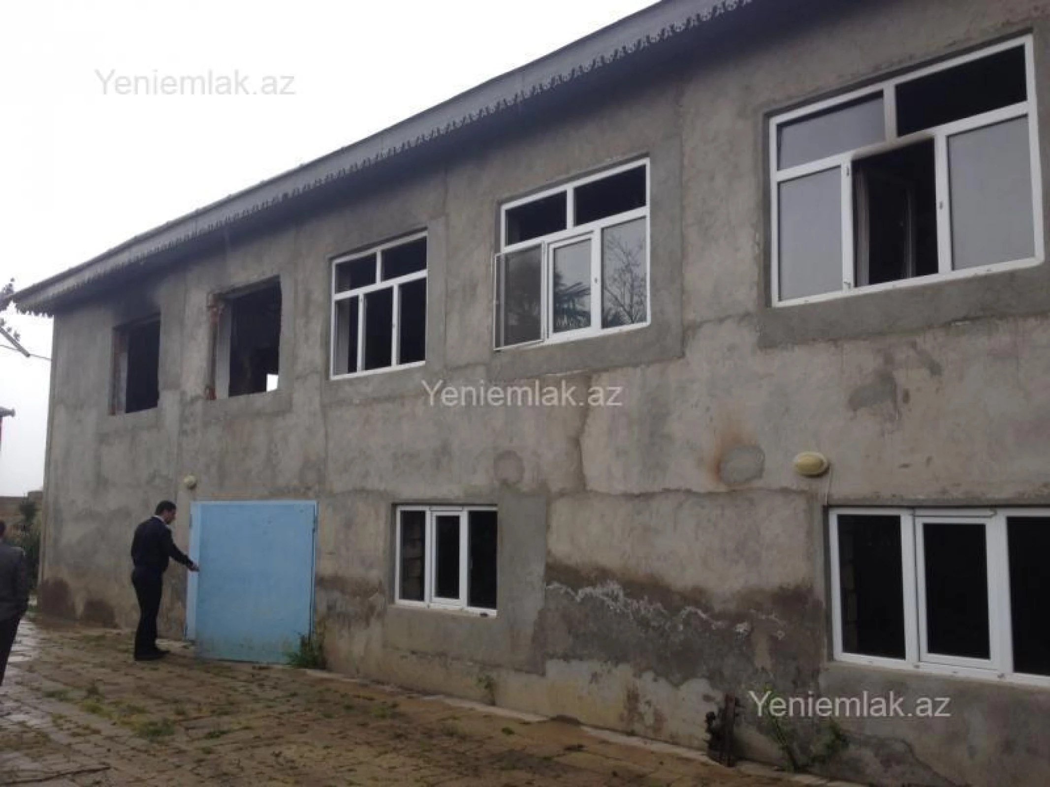 Satılır 3 otaqlı həyət evi 159 m²