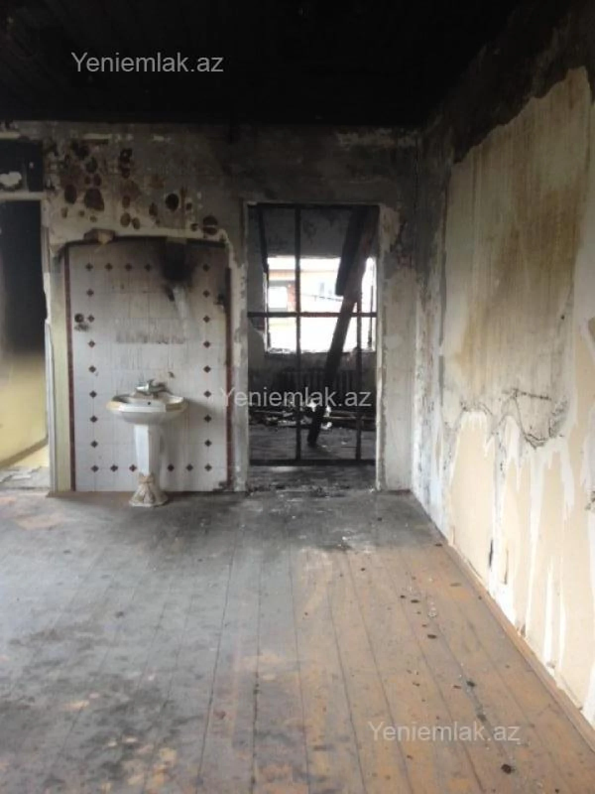 Satılır 3 otaqlı həyət evi 159 m²