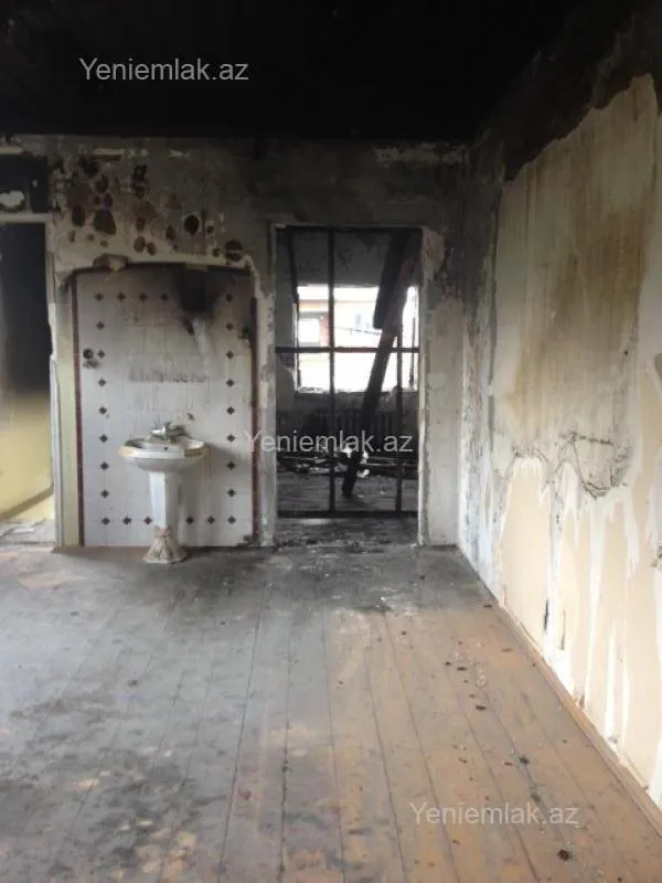 Satılır 3 otaqlı həyət evi 159 m²