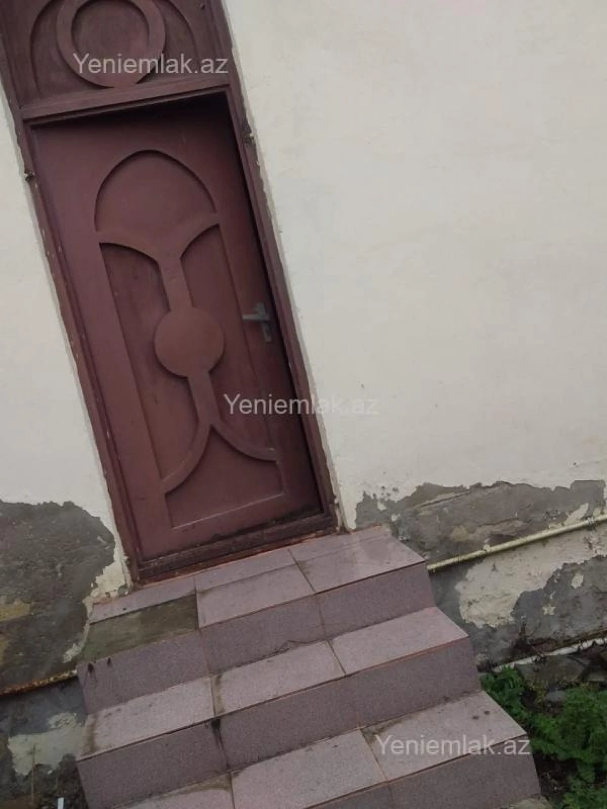 Satılır 5 otaqlı həyət evi 250 m²