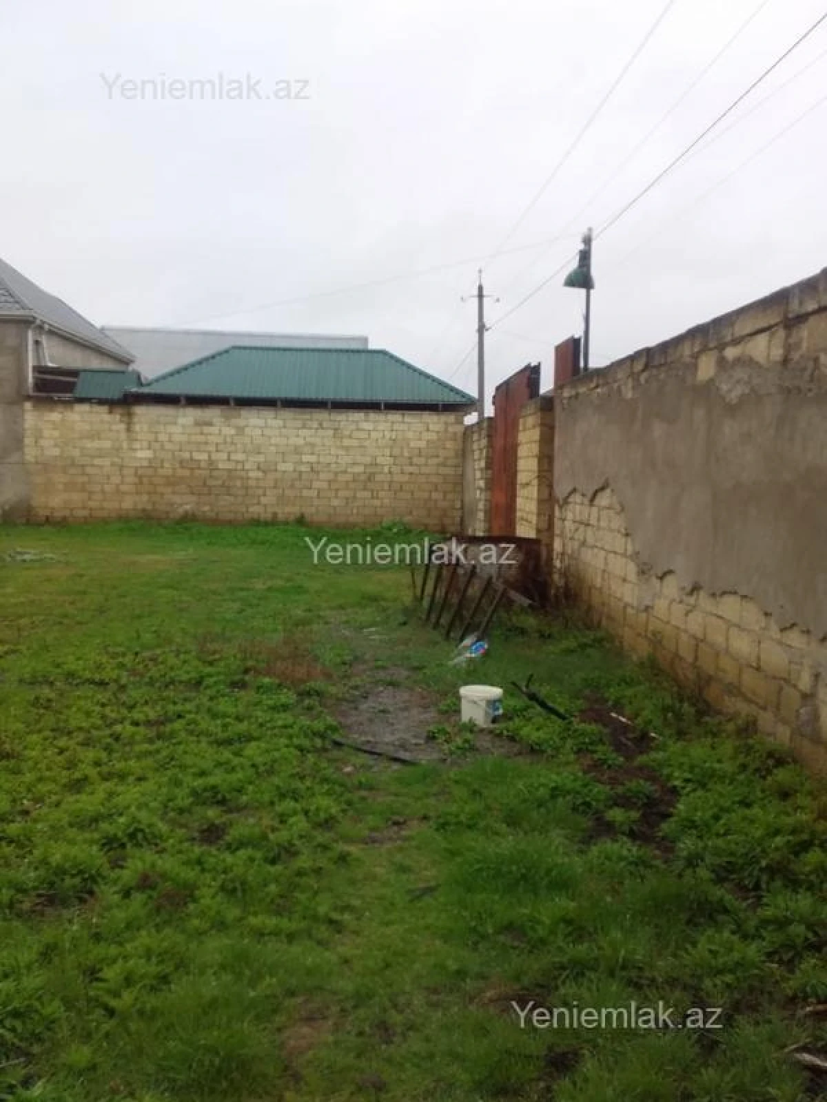 Satılır 5 otaqlı həyət evi 250 m²