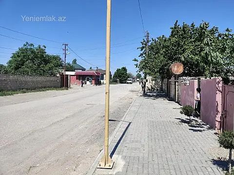 Satılır 2 otaqlı həyət evi 79 m²