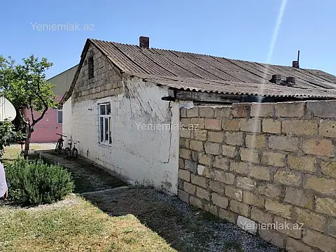 Satılır 2 otaqlı həyət evi 79 m²