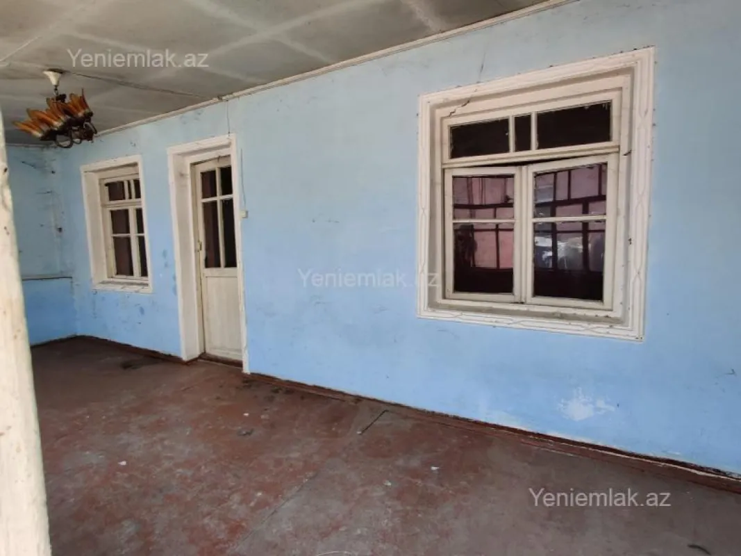 Satılır 2 otaqlı həyət evi 79 m²