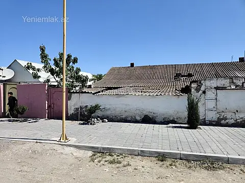 Satılır 2 otaqlı həyət evi 79 m²