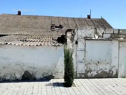 Satılır 2 otaqlı həyət evi 79 m²