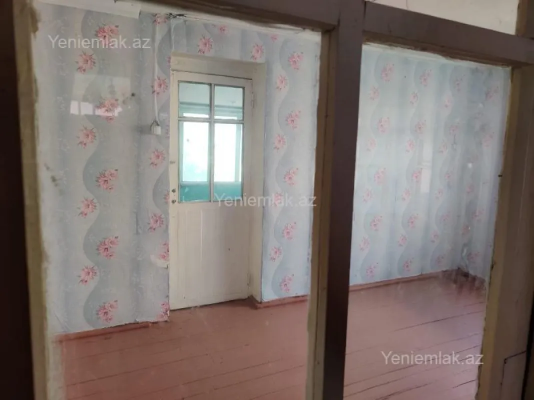 Satılır 2 otaqlı həyət evi 79 m²