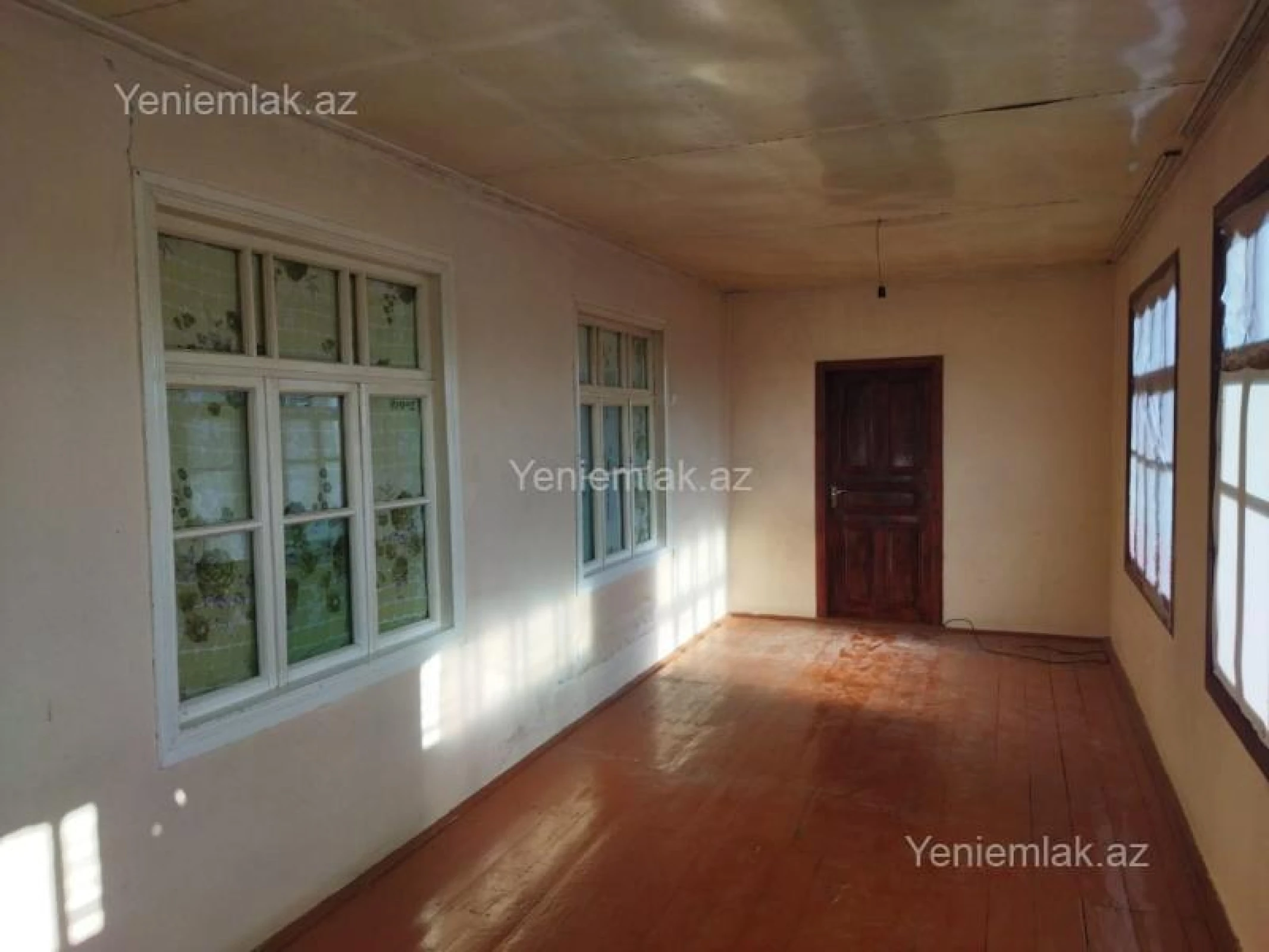 Satılır 4 otaqlı həyət evi 163 m²