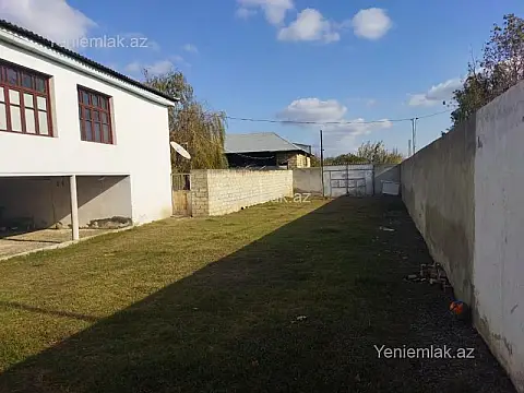 Satılır 4 otaqlı həyət evi 163 m²