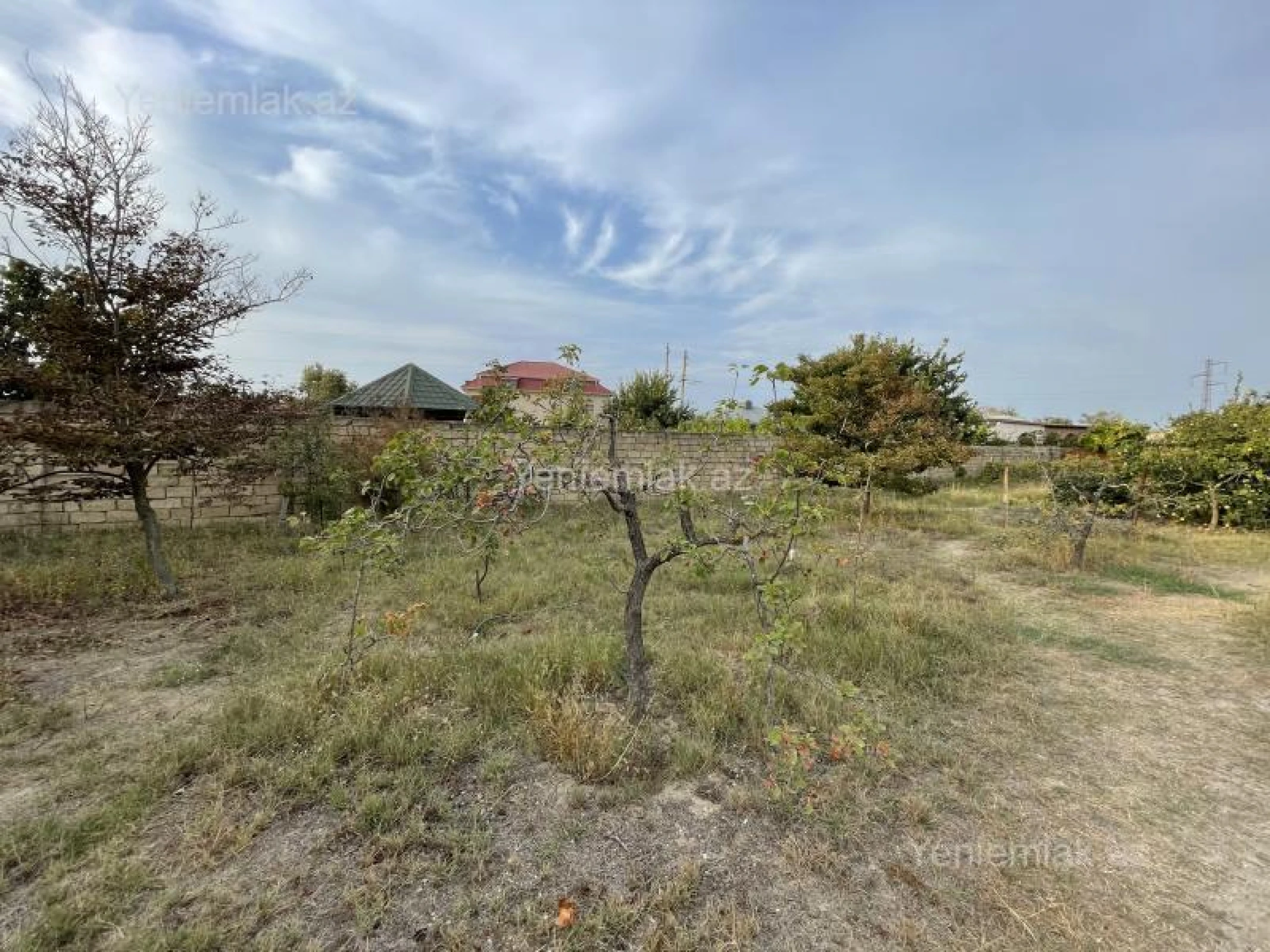 Satılır 7 otaqlı həyət evi 300 m²