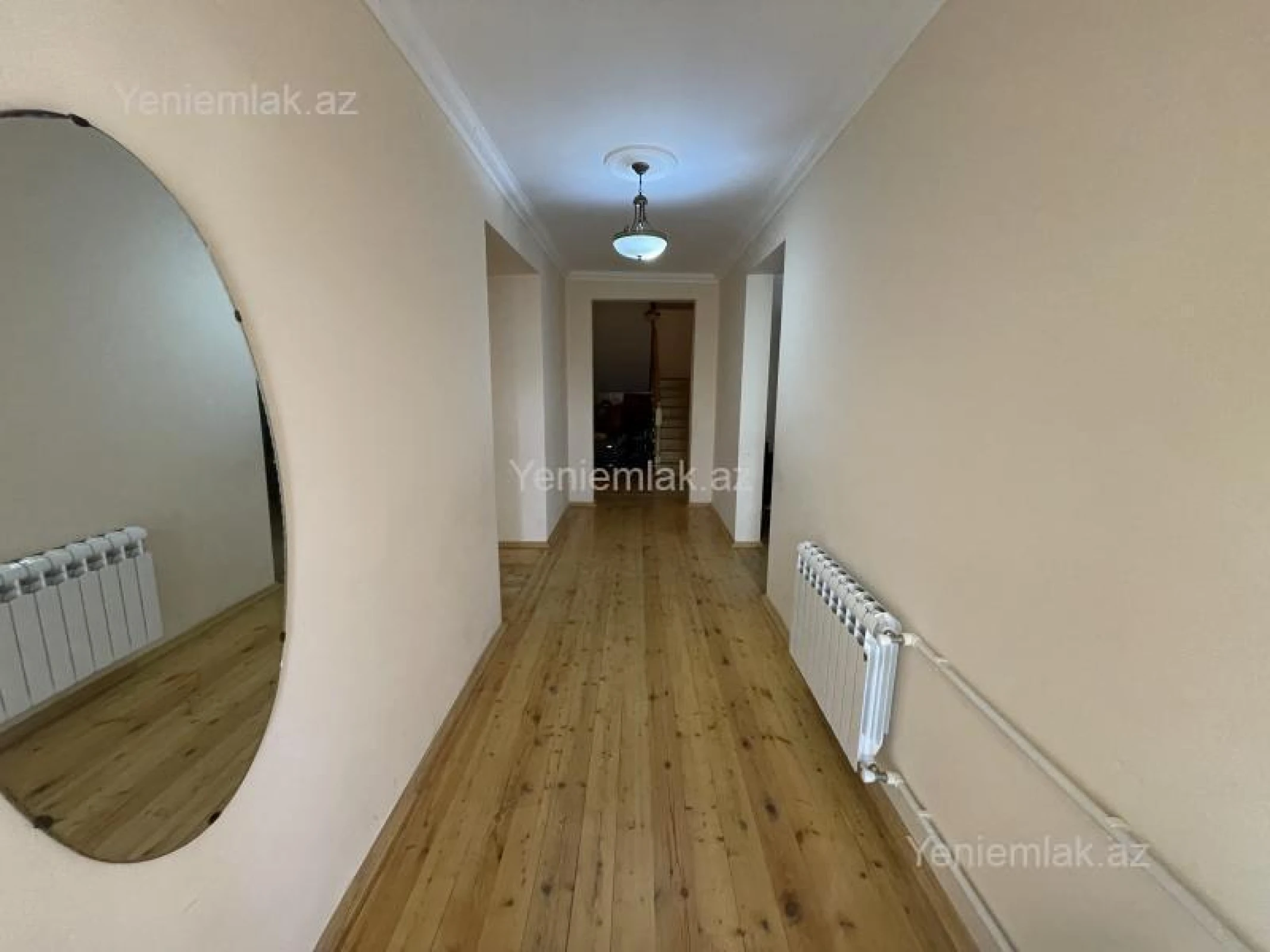 Satılır 7 otaqlı həyət evi 300 m²