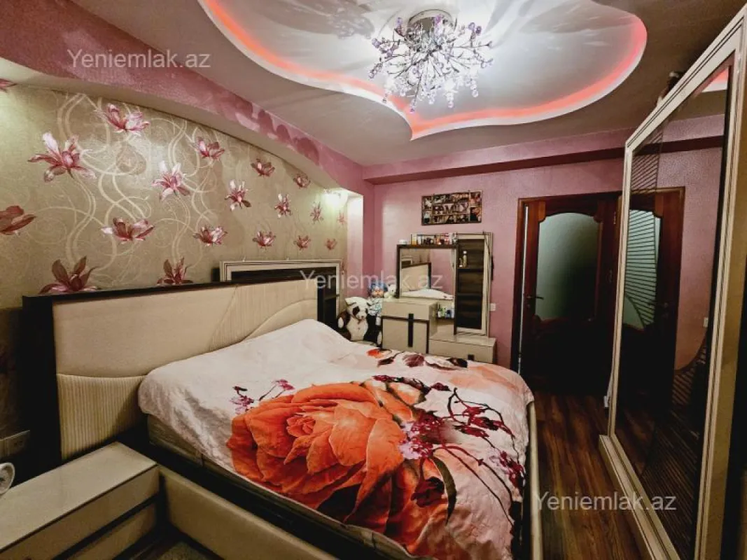 Satılır 2 otaqlı yeni tikili 70 m²