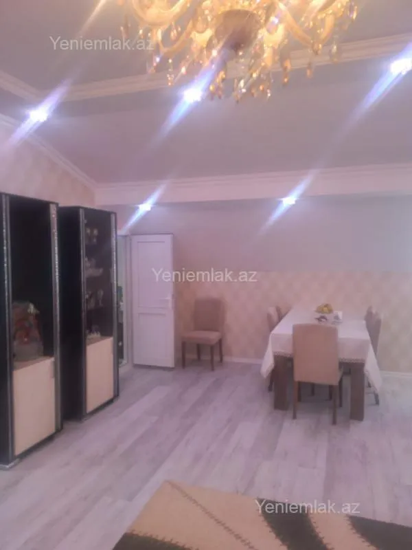 Satılır 3 otaqlı yeni tikili 70 m²