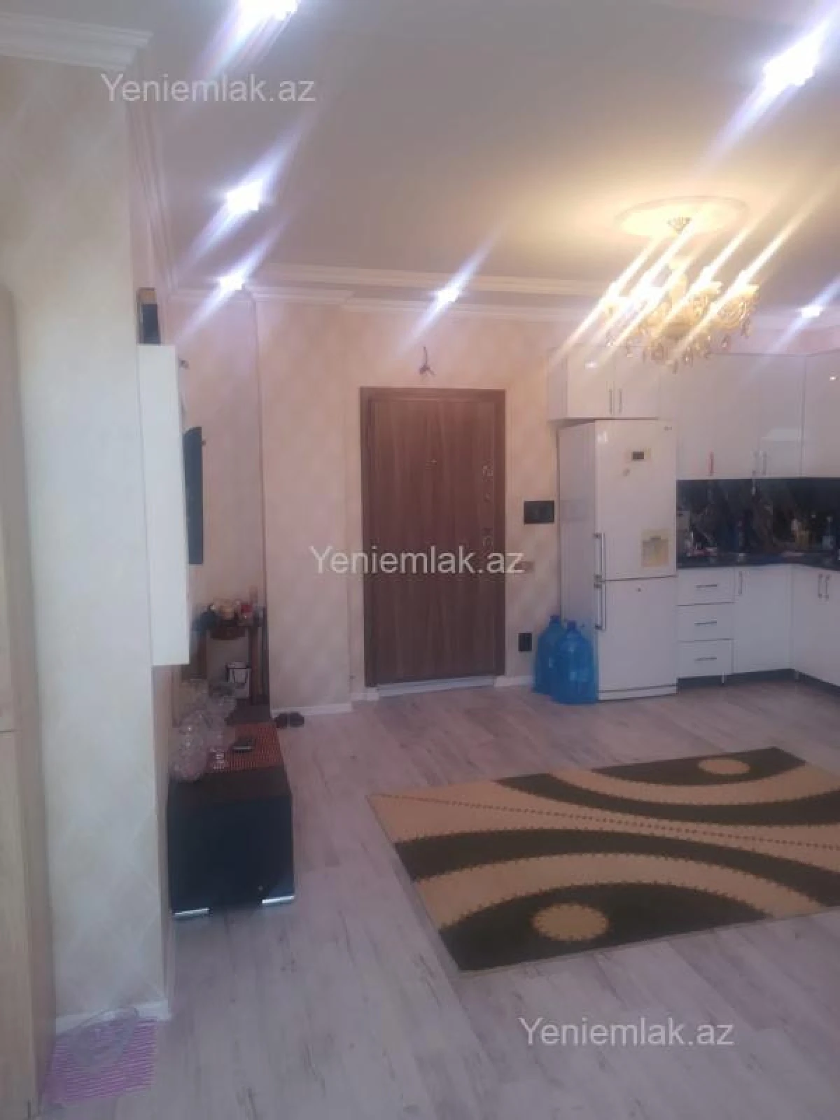 Satılır 3 otaqlı yeni tikili 70 m²
