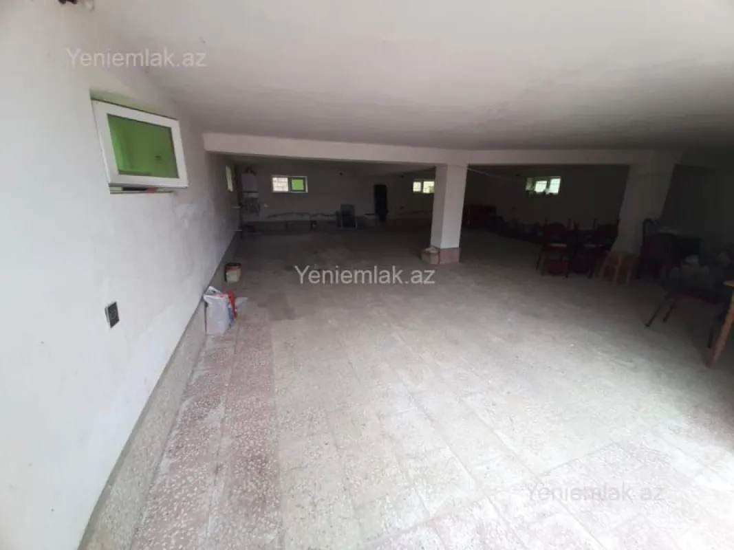 Satılır 6 otaqlı həyət evi 200 m²