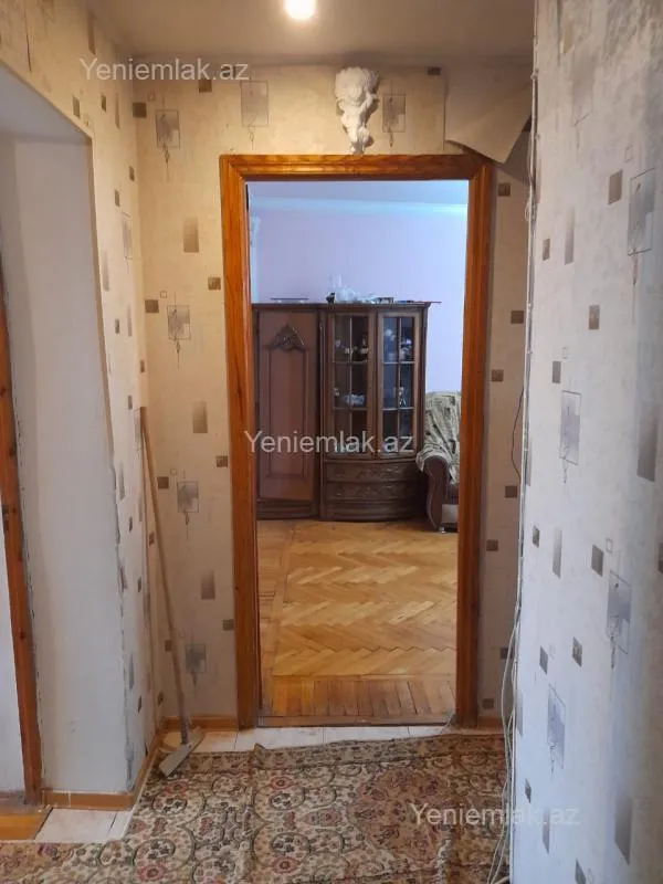 Satılır 3 otaqlı köhnə tikili 75 m²