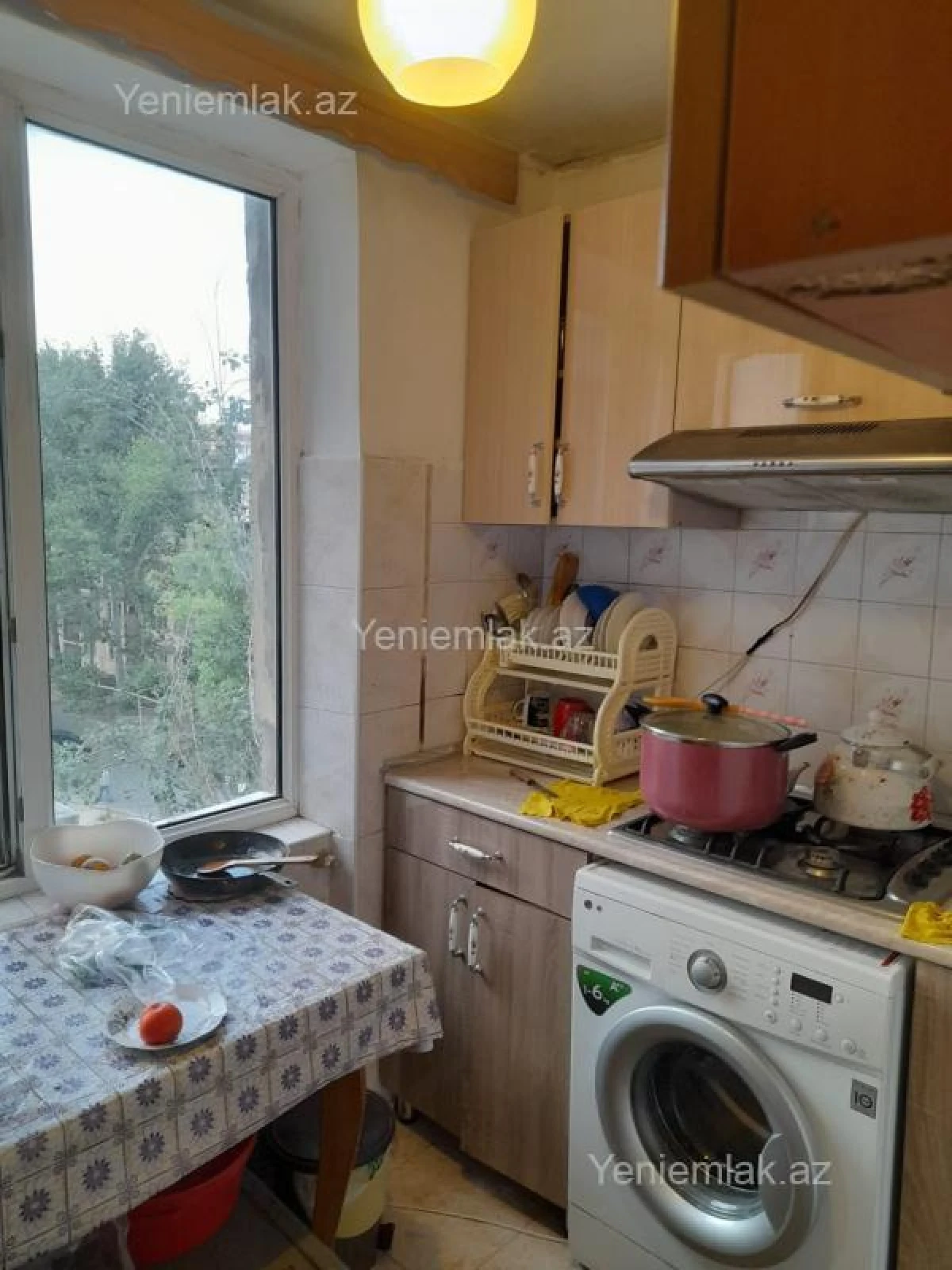 Satılır 3 otaqlı köhnə tikili 75 m²