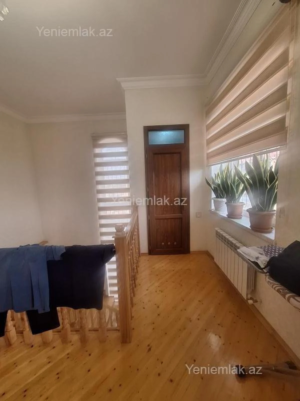 Satılır 5 otaqlı həyət evi 190 m²