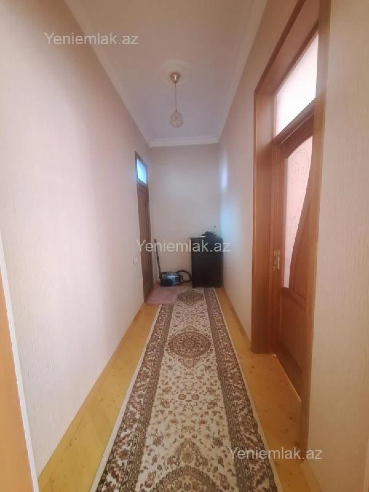 Satılır 5 otaqlı həyət evi 190 m²