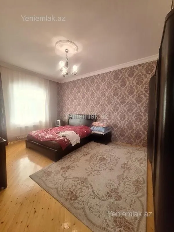 Satılır 5 otaqlı həyət evi 190 m²