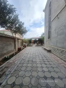 Satılır 5 otaqlı həyət evi 190 m²