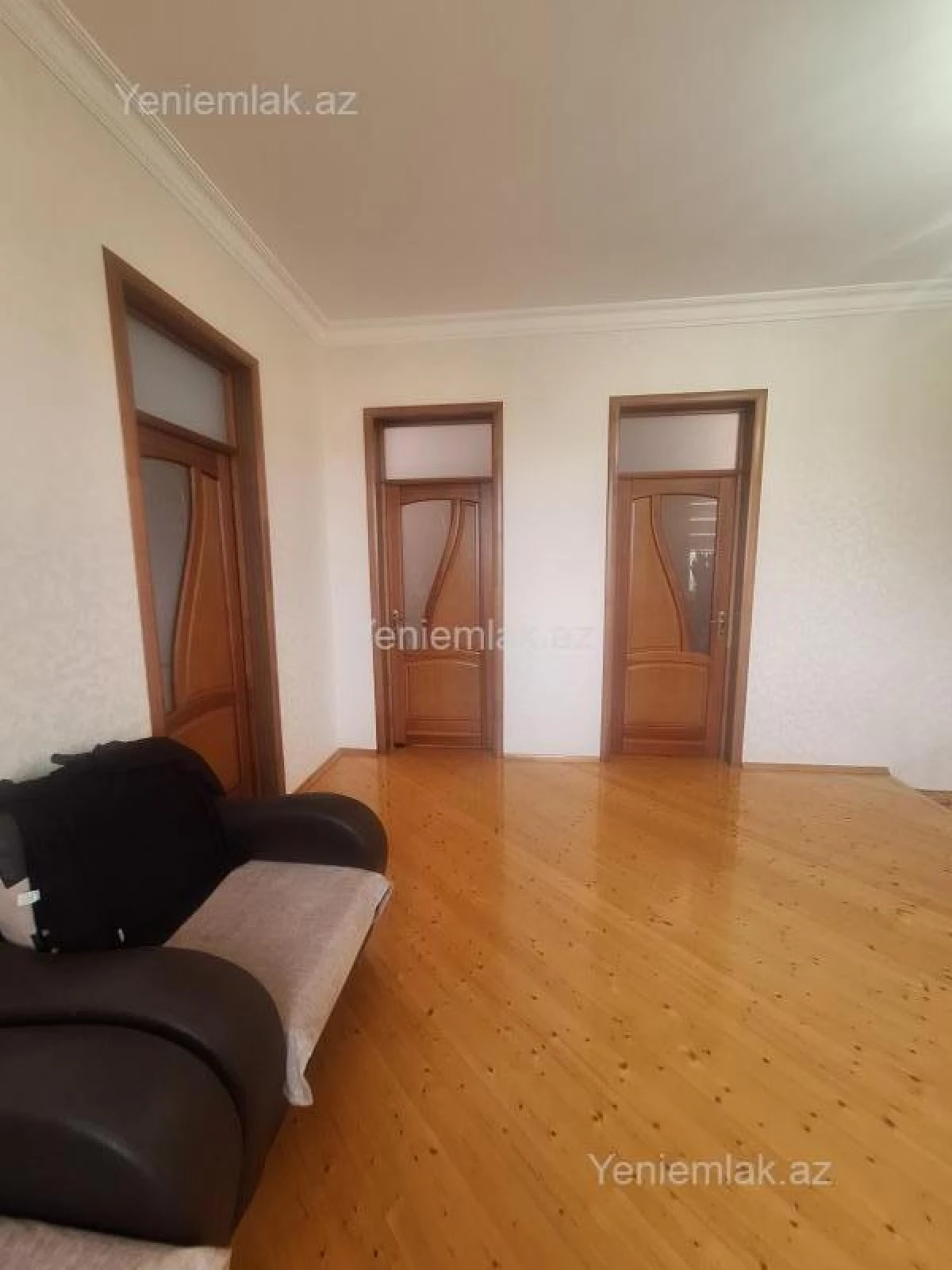 Satılır 5 otaqlı həyət evi 190 m²