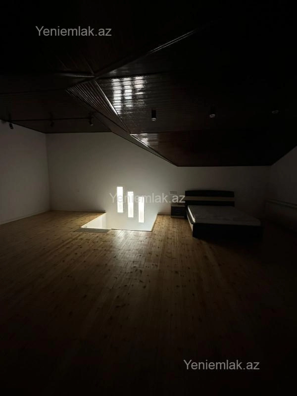 Satılır 4 otaqlı həyət evi 224 m²