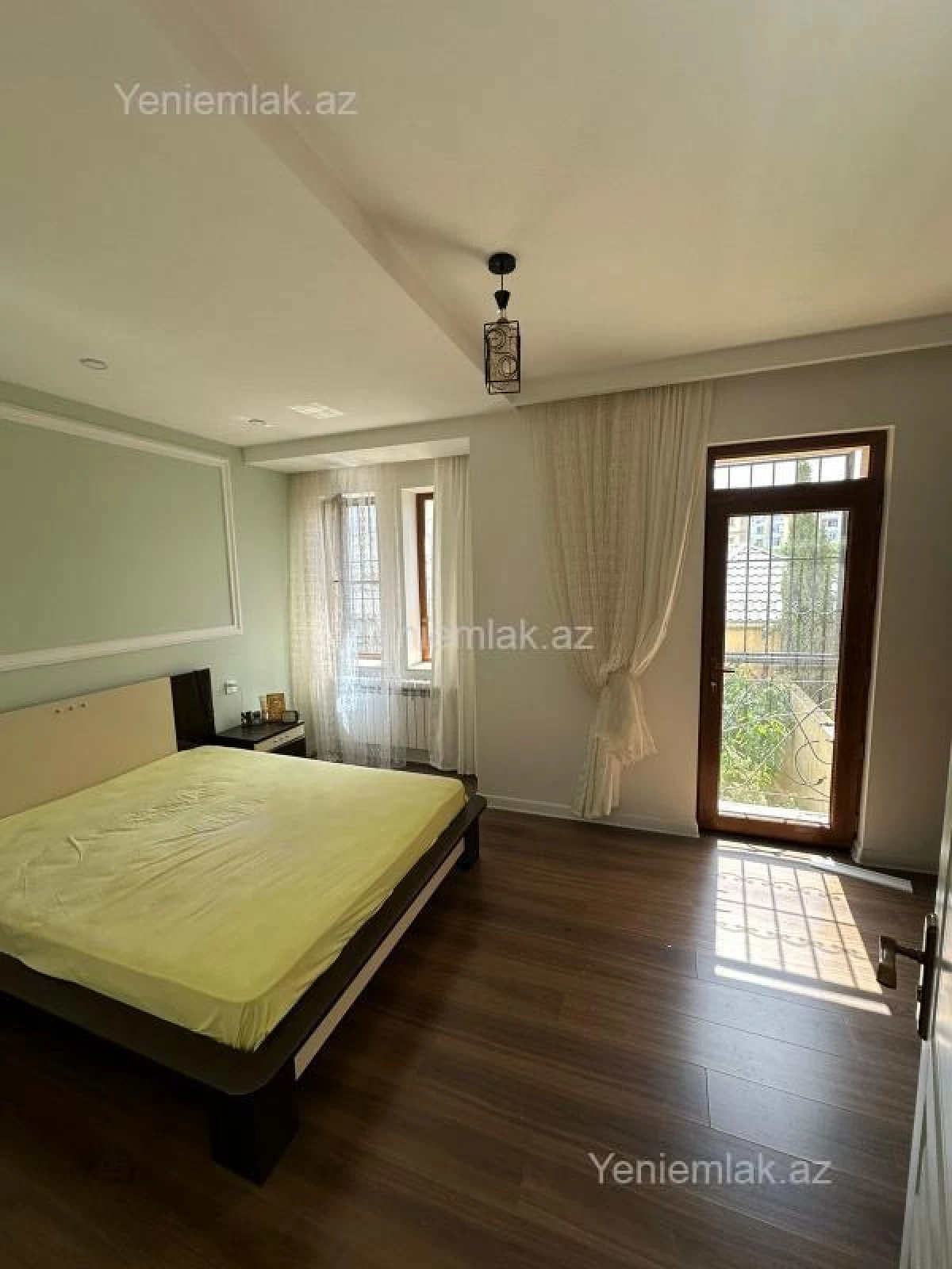 Satılır 4 otaqlı həyət evi 224 m²