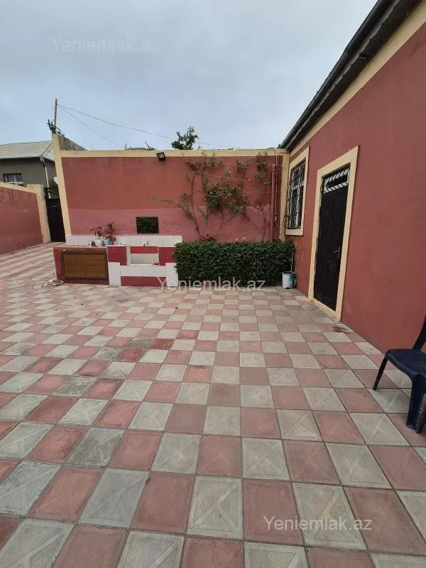 Satılır 4 otaqlı həyət evi 120 m²