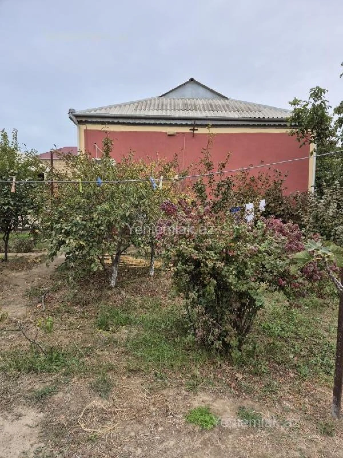 Satılır 4 otaqlı həyət evi 120 m²