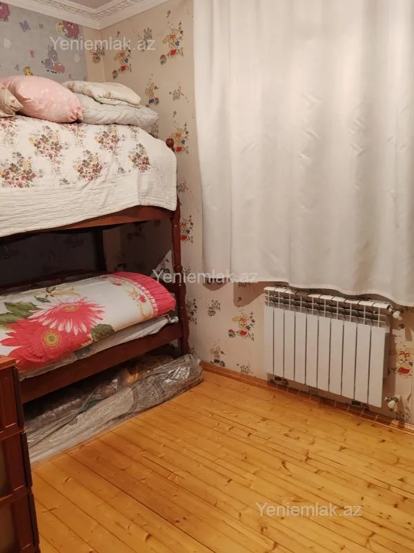 Satılır 4 otaqlı həyət evi 140 m²