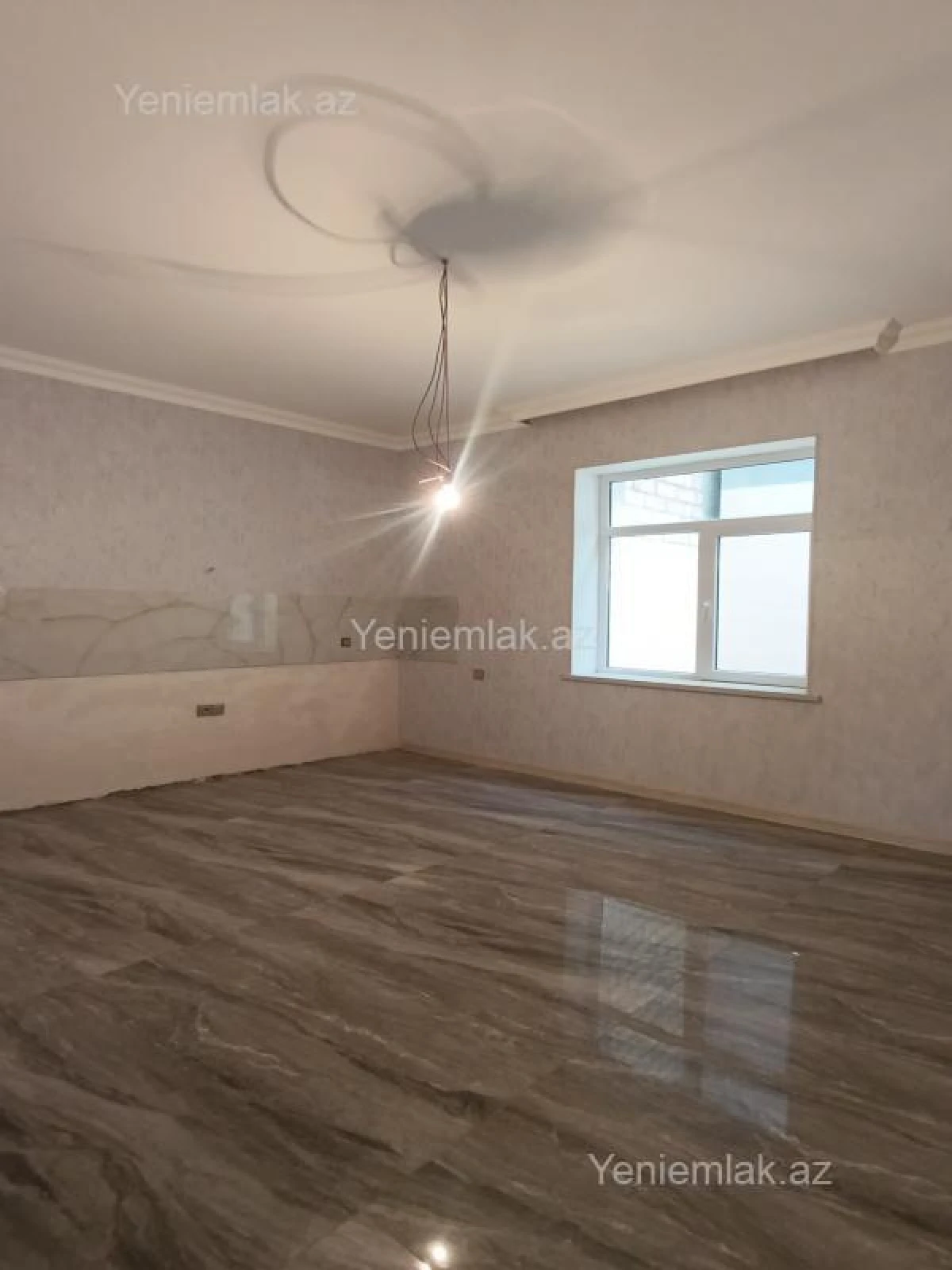 Satılır 6 otaqlı həyət evi 280 m²