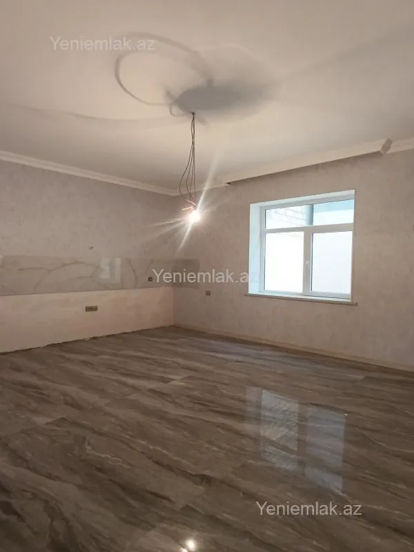 Satılır 6 otaqlı həyət evi 280 m²