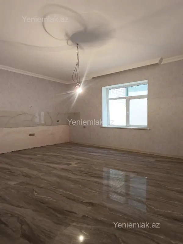 Satılır 6 otaqlı həyət evi 280 m²
