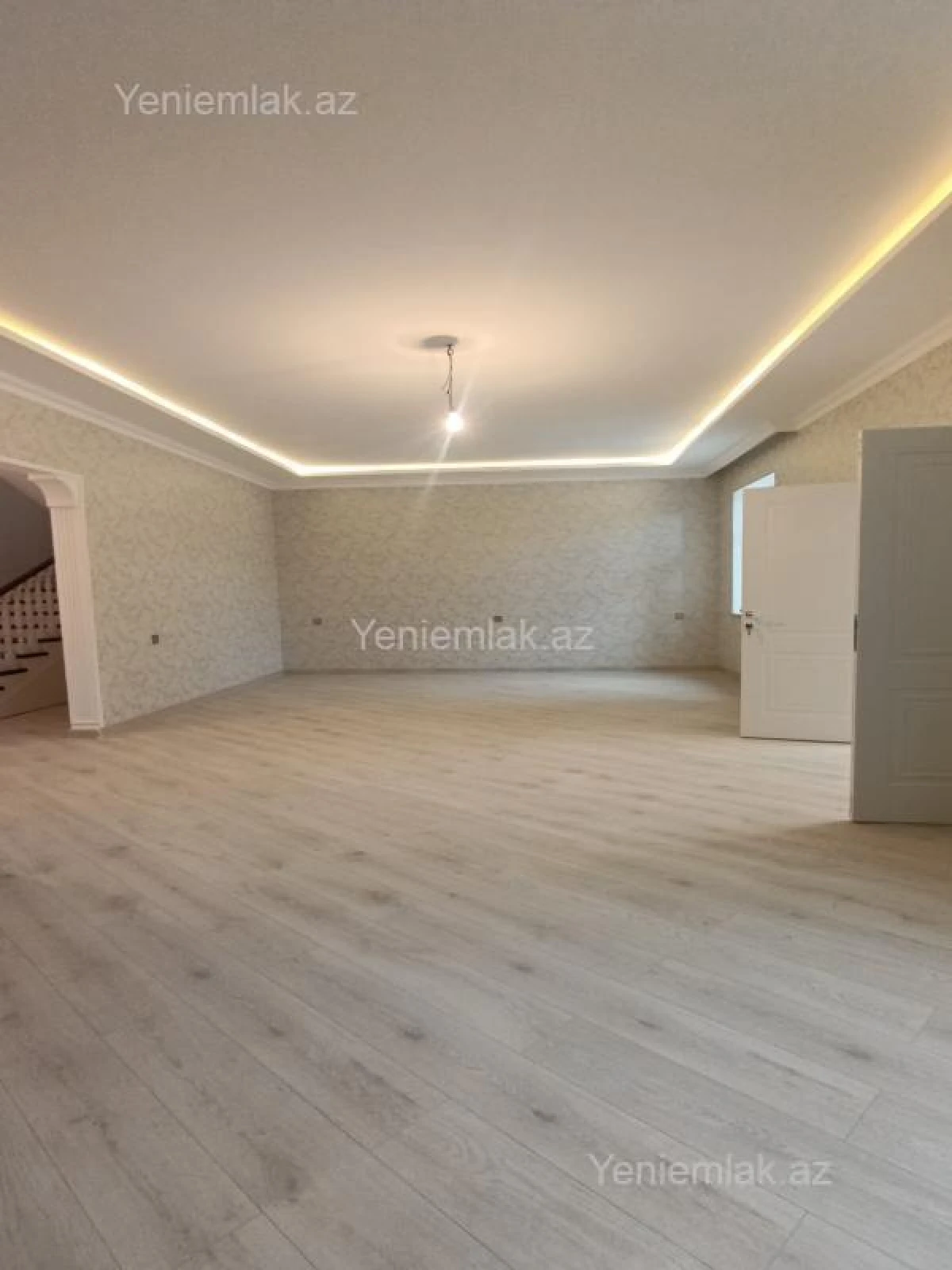 Satılır 6 otaqlı həyət evi 280 m²