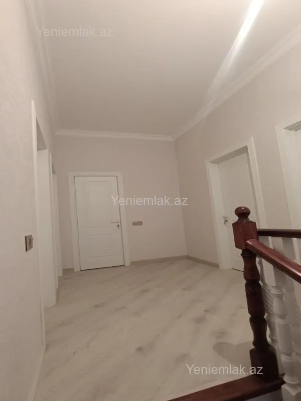 Satılır 6 otaqlı həyət evi 280 m²